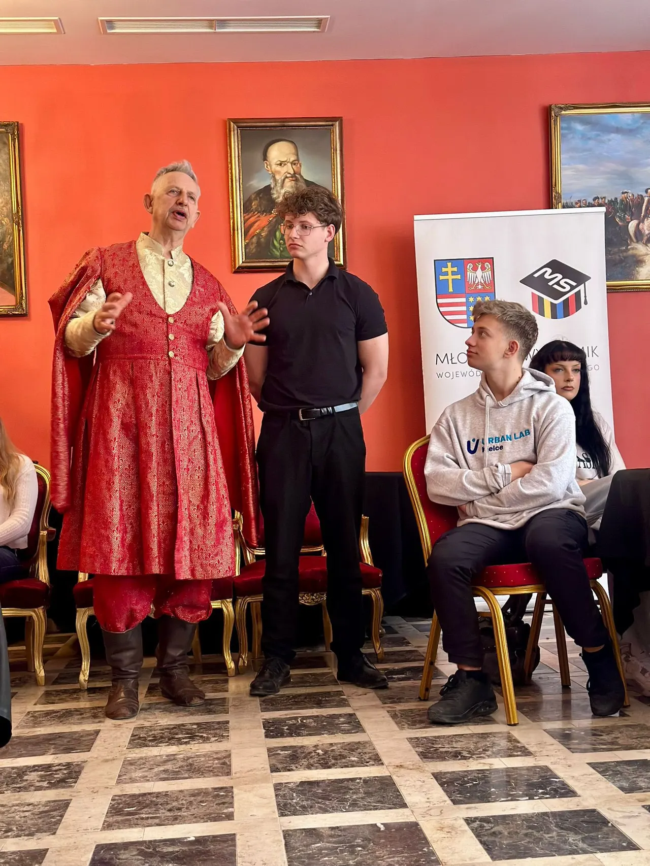 Międzynarodowa wizyta młodzieży w RCNT w Podzamczu
